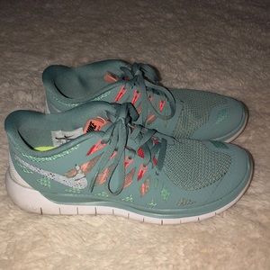 Nike Free 5.0 Women’s / Seafoam and Coral